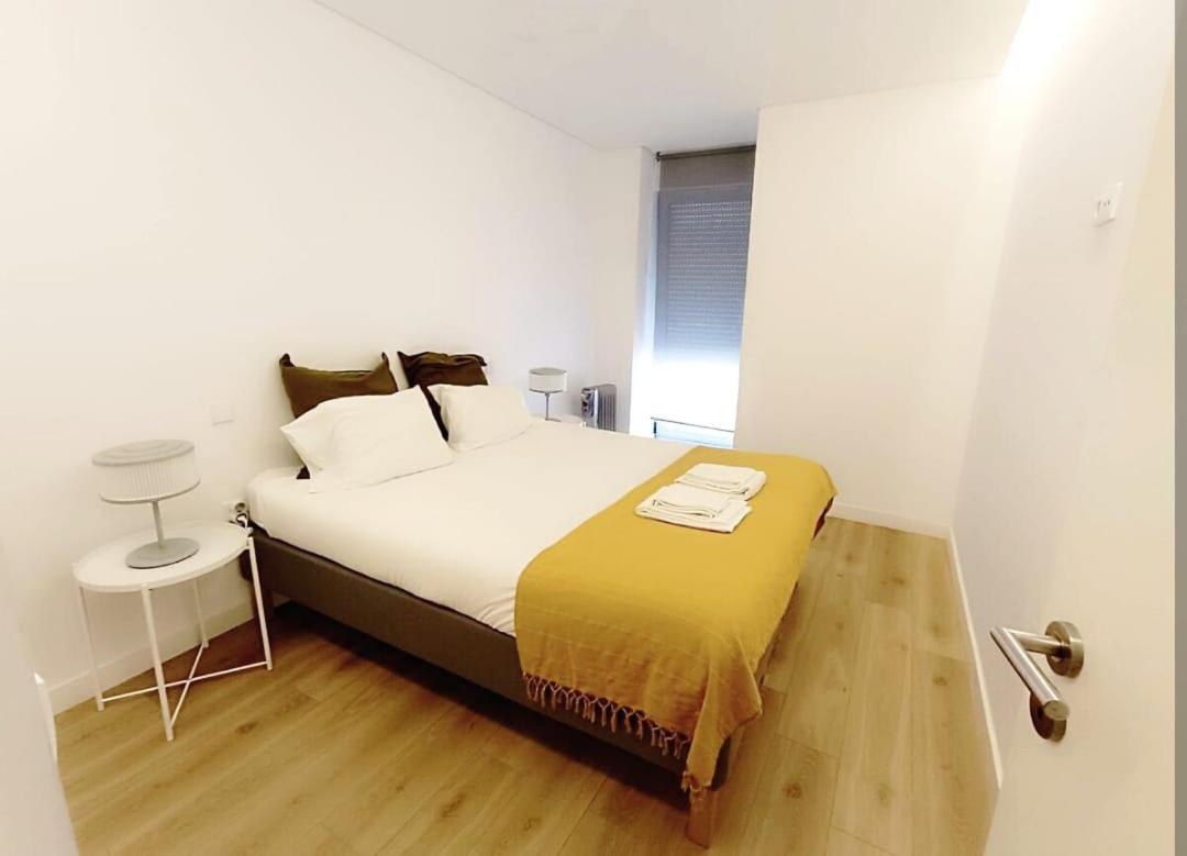 Camoes Appartments Порту Экстерьер фото